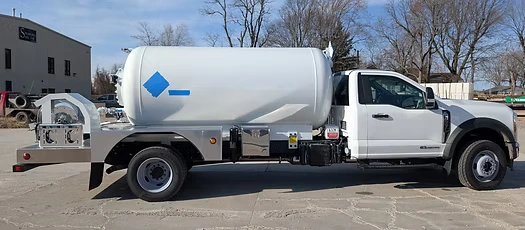 Truck Used for Fuel Transportation With a Cylindrical Tank